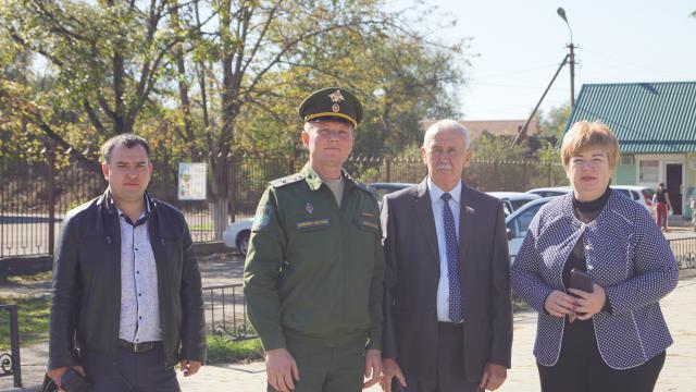 Погода в грачевке ставропольского края на 10. Ставропольский край Грачевский район село Грачевка. Глава Грачевского района Ставропольского края. Грачевка Грачевский район Оренбургская. Прокурор Грачевского района Оренбургской.